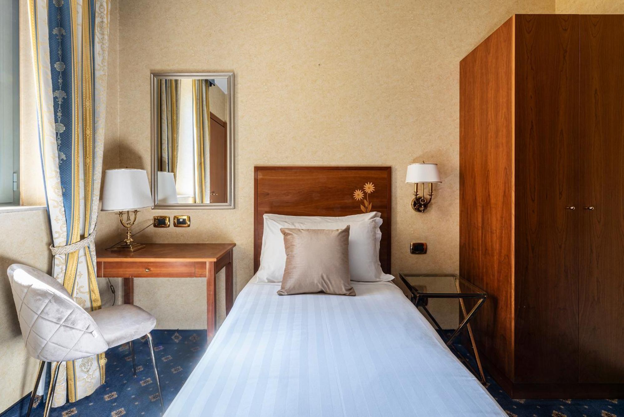 Boutique Hotel Dieci Milan Extérieur photo